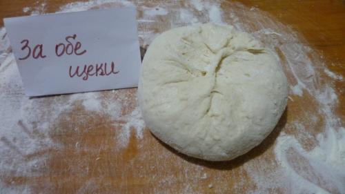 Лепешки на кефире с начинкой на сухой сковороде. Лепешки с начинкой на кефире – жарятся без масла! Пошаговый рецепт с фото