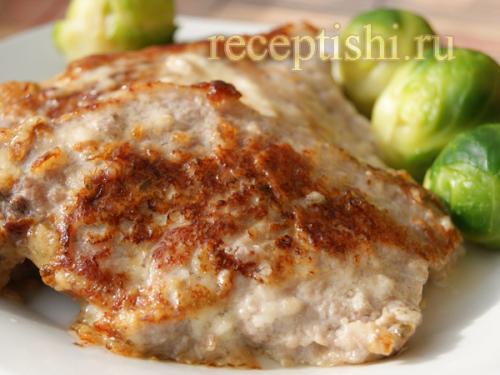 Свиные отбивные в кляре с сыром. Свиные отбивные в сырном кляре