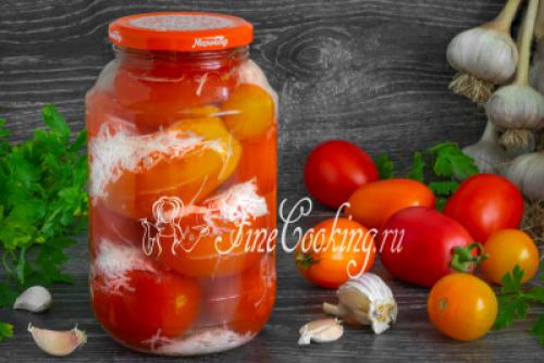 Помидоры с чесноком под снегом на зиму пальчики оближешь. Маринованные помидоры "под снегом" на зиму