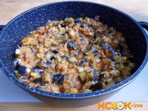 Как запечь баклажаны на сковороде для икры. Вкуснейшая икра баклажанная жареная – домашний пошаговый рецепт с фото, как ее приготовить