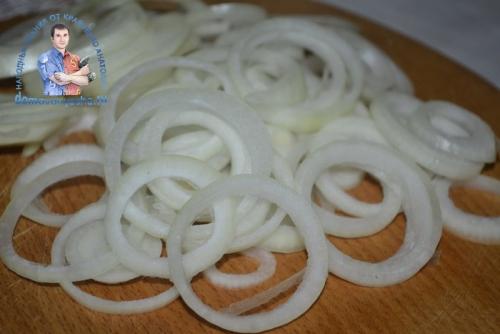 Как замариновать лук для соленой селедки с уксусом