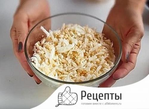 Салат с куриной грудкой и грибами слоями. Слоёный салат с курицей и грибами «Шик»