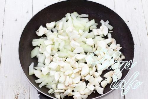 Салат с курицей и черносливом и грибами. Рецепт 1: салат с грибами и черносливом слоями с огурцом (с фото)