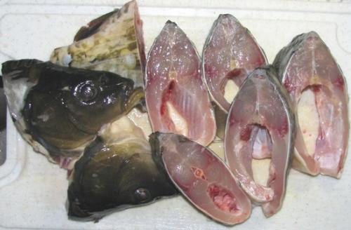 Карп кусочками с овощами запеченный в духовке. Рецепт карпа в духовке с овощами: как приготовить рыбу целиком или порционно?