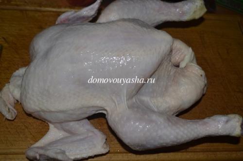 Курица с яблоками в духовке в рукаве рецепт. Курица фаршированная яблоками в духовке в рукаве. Рецепт с фотографиями.