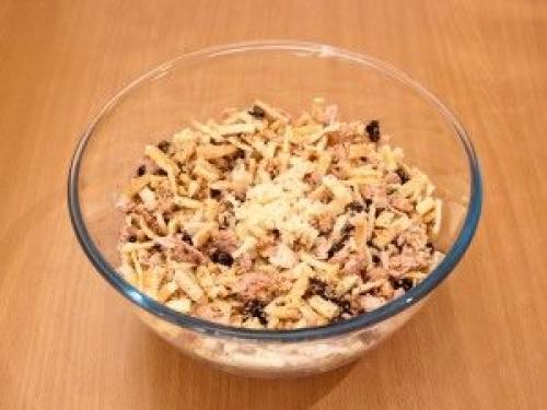 Салат восторг с черносливом. Салат «Восторг»