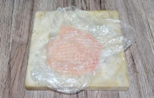 Как сделать сочную отбивную из куриной грудки. Сочные отбивные из куриной грудки