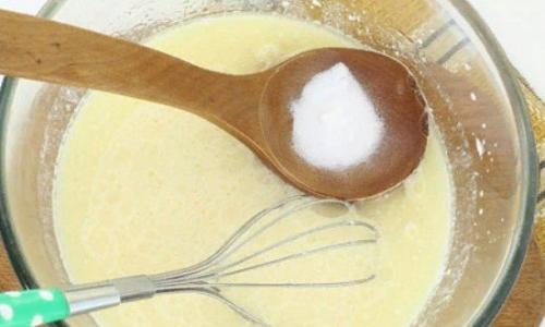 Толстые воздушные блины на кефире с содой