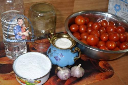 Помидоры на зиму с чесноком под снегом пошаговый рецепт. Помидоры под снегом с чесноком на зиму. Рецепт на литровую баночку