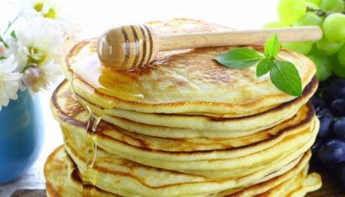 Толстые воздушные блины на кефире с содой