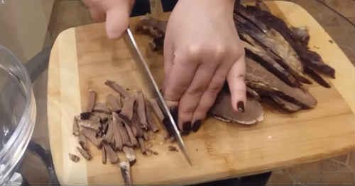 Вкусные салаты из свиного сердца — 7 рецептов