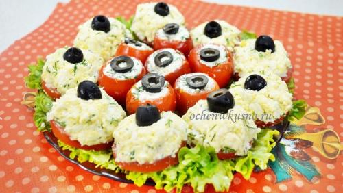 Сыр с чесноком без майонеза. Закуски без майонеза – рецепт с помидорами и сыром