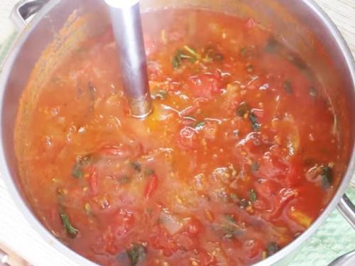 Кетчуп на зиму из желтых помидор на зиму рецепты. Кетчуп из помидоров и базилика на зиму — рецепт «Пальчики оближешь»