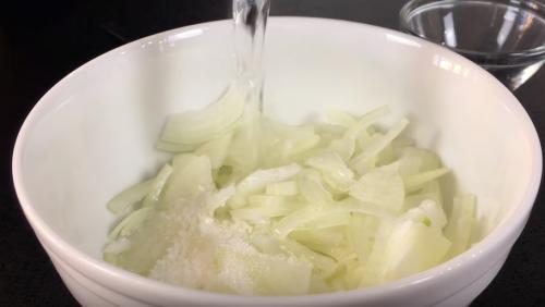 Салат Лебединый пух с огурцом. Рецепт салата лебединый пух пошаговый с фото