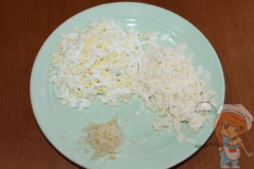 Еврейский салат с плавленным сыром и яйцом и чесноком. Еврейский салат с плавленным сыром и чесноком для тех, кто знает толк в еде!