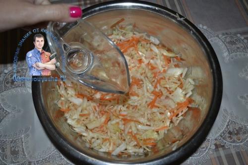 Как приготовить салат из свежей капусты, как в столовой. Салат из капусты как в столовой. Секреты приготовления