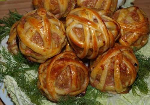 Куриные котлеты с сыром сверху в духовке. Куриные котлеты с сыром в духовке