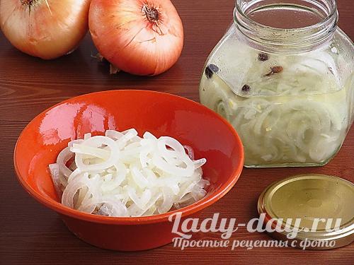 Как быстро и вкусно замариновать лук для салата. Как мариновать лук для: салата, мяса, рыбы
