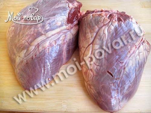 Салат из сердца свиного с маринованным луком и зеленым горошком. Салат из говяжьего сердца с маринованным луком и зеленым горошком