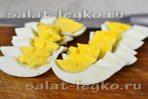 Салат из свиного сердца с горошком. Салат со свиным сердцем, яйцами и горошком