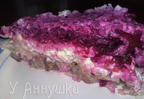 Лук маринованный в уксусе для селедки под шубой. Селедка под шубой. Хитрости приготовления.