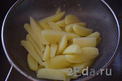 Курица кусочками с картошкой в духовке рецепт. Курица кусочками с картошкой в духовке