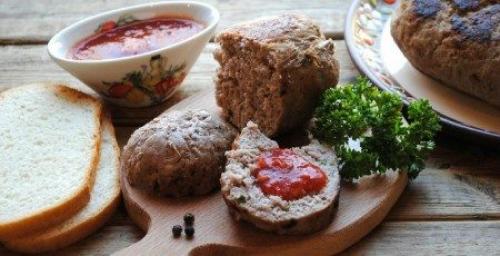 Свинина в пищевой пленке. Как делать колбасу в пищевой пленке в домашних условиях