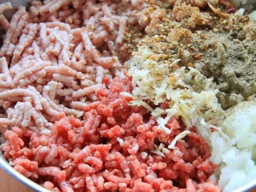 Рецепт вкусных котлет из фарша говядины и свинины на сковородке. Котлеты из фарша на сковороде — классический рецепт