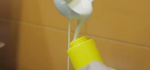 Блинчики ажурные на кефире и кипятке. Ажурные блинчики с кипятком в бутылке