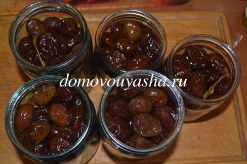 Слива Угорка маринованная рецепт. Маринованные сливы, рецепт с пошаговыми фотографиями
