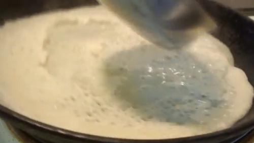 Блины на кефире с кипятком без соды. Правильный рецепт на кефире с содой и кипятке