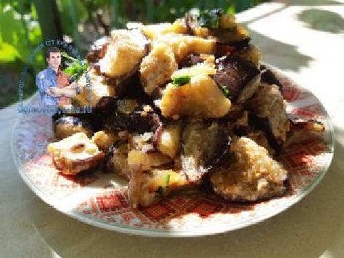 Баклажаны жареные в сметане, как грибы. Жаренные баклажаны в сметане как грибы, с луком и чесноком. Рецепт с пошаговыми фото