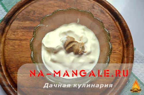 Салат с копченой курицей и крабовыми палочками и помидорами. Салат с курицей и крабовыми палочками