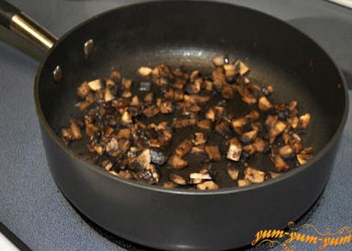 Салат из куриной грудки с грибами и огурцами. Рецепт 2: Салат слоёный курица, грибы, соленый огурец