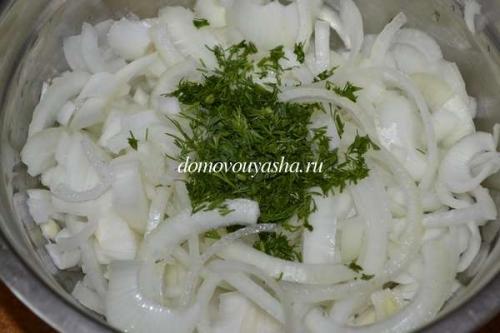 Как замариновать лук для салата быстро и вкусно без уксуса. Как замариновать лук для салата просто, быстро, и очень вкусно