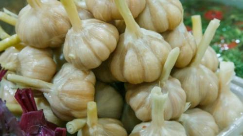 Маринованный чеснок польза. Полезен ли маринованный чеснок? (+рецепт)