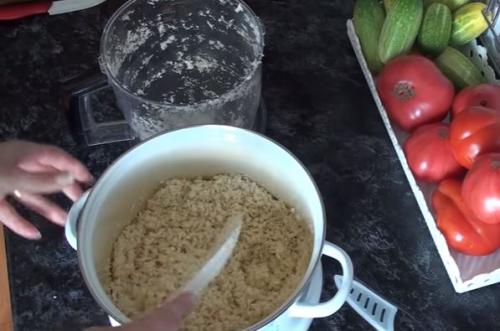 Хреновая закуска из помидор с хреном и чесноком на зиму рецепты. Классический рецепт приготовления хреновины из помидор и чеснока