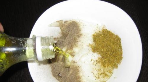 Быстрый маринад для лука в салат без варки. Маринад для лука с уксусом и сахаром + правильные пропорции