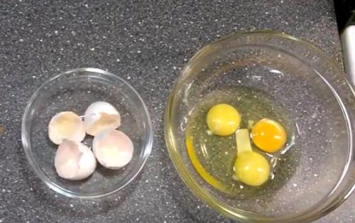 Отбивные из говядины с подливкой. Отбивные из говядины на сковороде