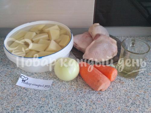 Как потушить картошку с курицей в кастрюле пошаговый. Как приготовить картошку тушеную с курицей в кастрюле