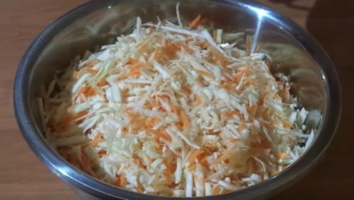 Капуста с маслом и уксусом быстрого приготовления. Маринованная капуста быстрого приготовления (хрустящая и сочная)
