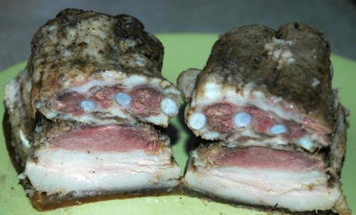 Сообщества › Вкусно жрать › Блог › Сало по-пражски (сало вареное в пакете)