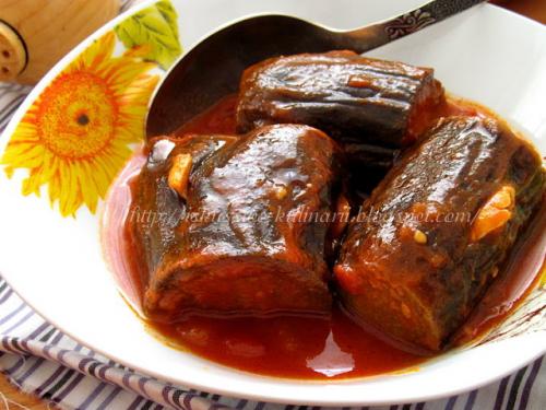 Баклажаны в томатном соусе по-армянски