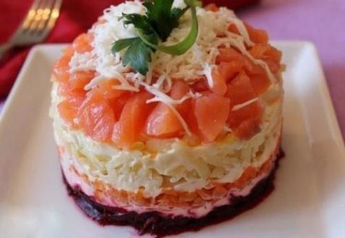 Семга под шубой: рецепт любимого салата по-новому