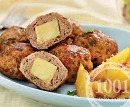 Котлеты из свиного фарша с сыром