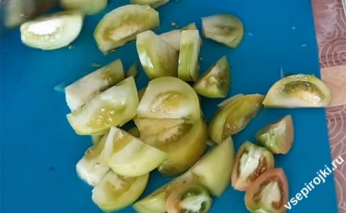 Очень вкусный салат из зеленых помидор на зиму – пальчики оближешь!