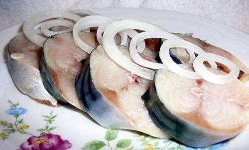 Как засолить непотрошеную скумбрию. Скумбрия пряной засолки