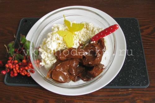 Торт из печенья и сгущенки и творога. Торт из печенья без выпечки с творогом и сгущенкой — К новогоднему столу 2019