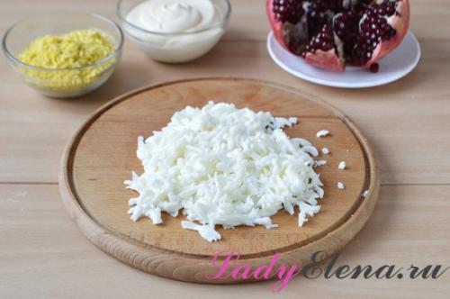 Салат с сердца свиного с яйцом. Вкусный салат из свиного сердца с яйцами, картошкой, морковкой и свеклой — пошаговый фото рецепт