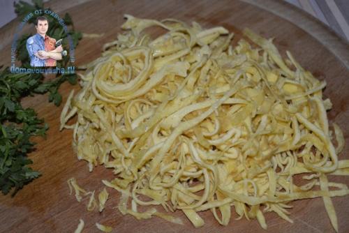 Блины яичные для салата рецепт. Как приготовить яичные блинчики для салата — рецепт с фото. Новый ингредиент салатов